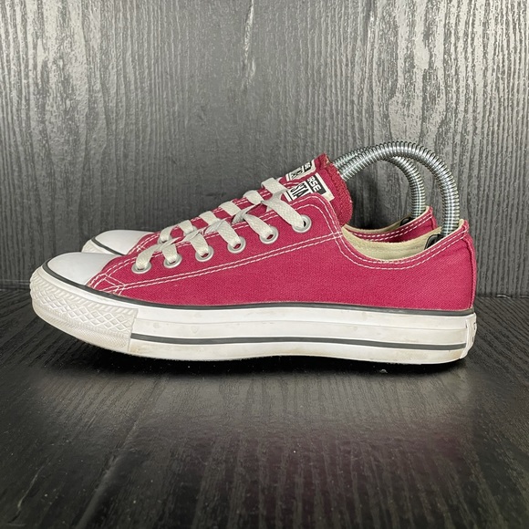 Converse All-Star women’s size 7 - Picture 3 of 8